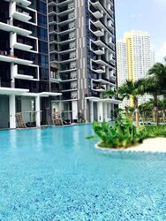 The Trilinq (D5), Condominium #556119241
